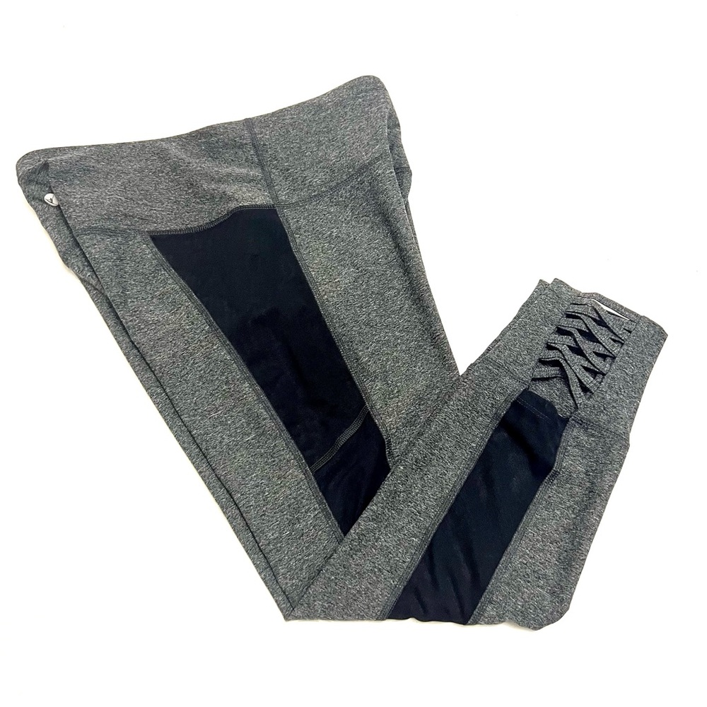 NWT 90 DEGREE BY REFLEX HI RISE GREY CAPRI LEGGINGS with MESH & RUBBER INSERTS - Picture 8 of 9
